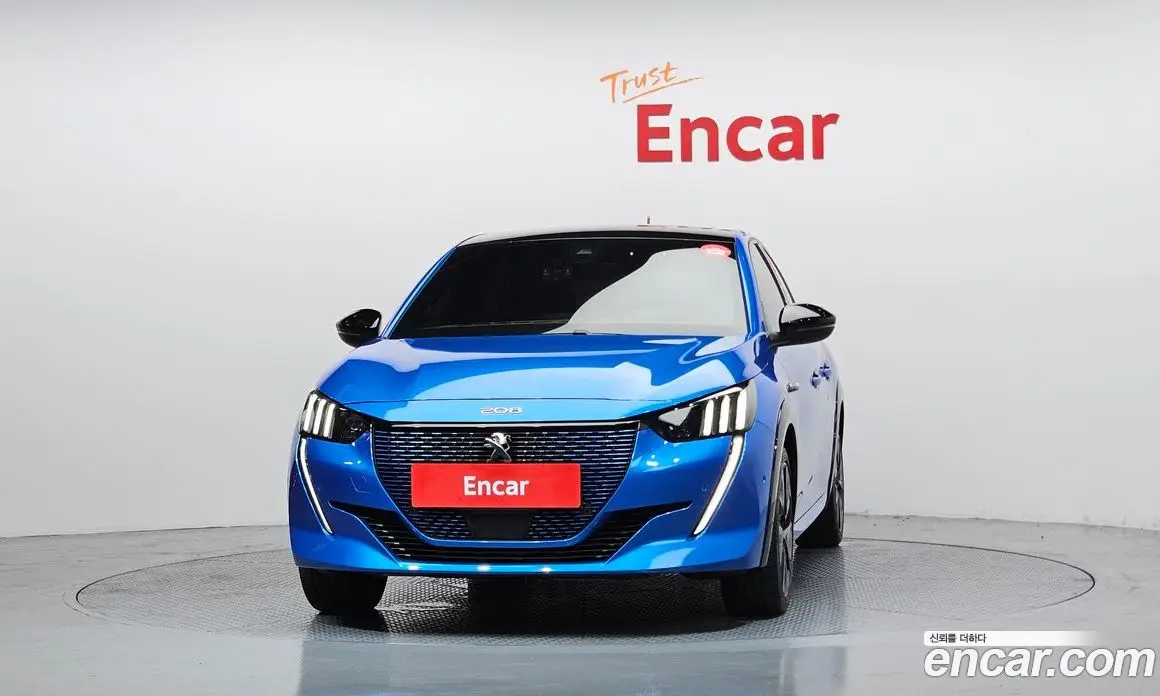 Peugeot 208 2020 0.2 автомат (гидро), фото 3