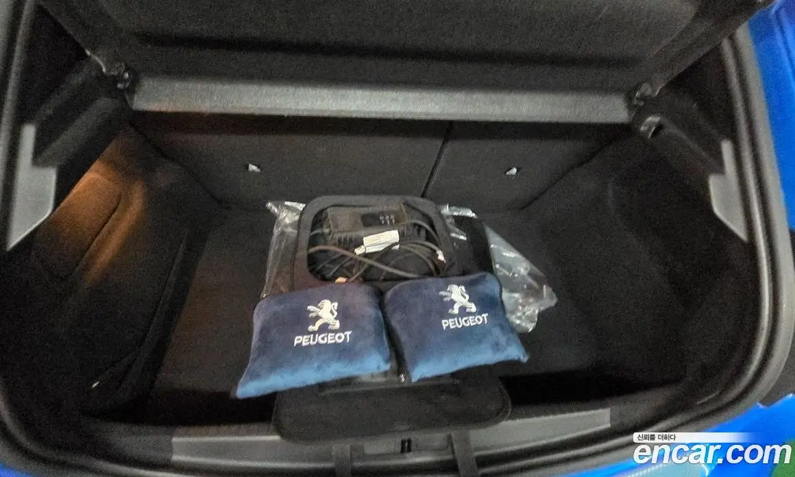Peugeot 208 2020 0.2 автомат (гидро), фото 32