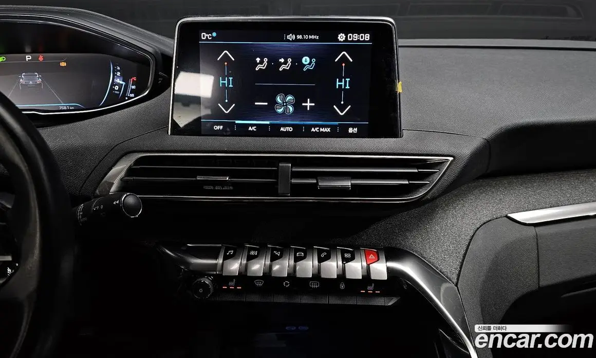 Peugeot 3008 2019 1.5 автомат (гидро), фото 16 Peugeot 3008 2019 1.5 автомат (гидро), фото 16