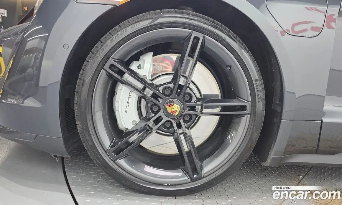 Porsche Taycan 2021 0.1 автомат (гидро), фото 5 Porsche Taycan 2021 0.1 автомат (гидро), фото 5