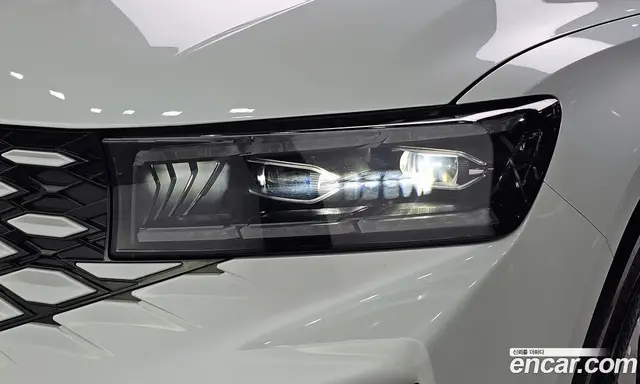 Renault (Samsung) Grand Koleos 2024 2.0 автомат (гидро), миниатюра 8