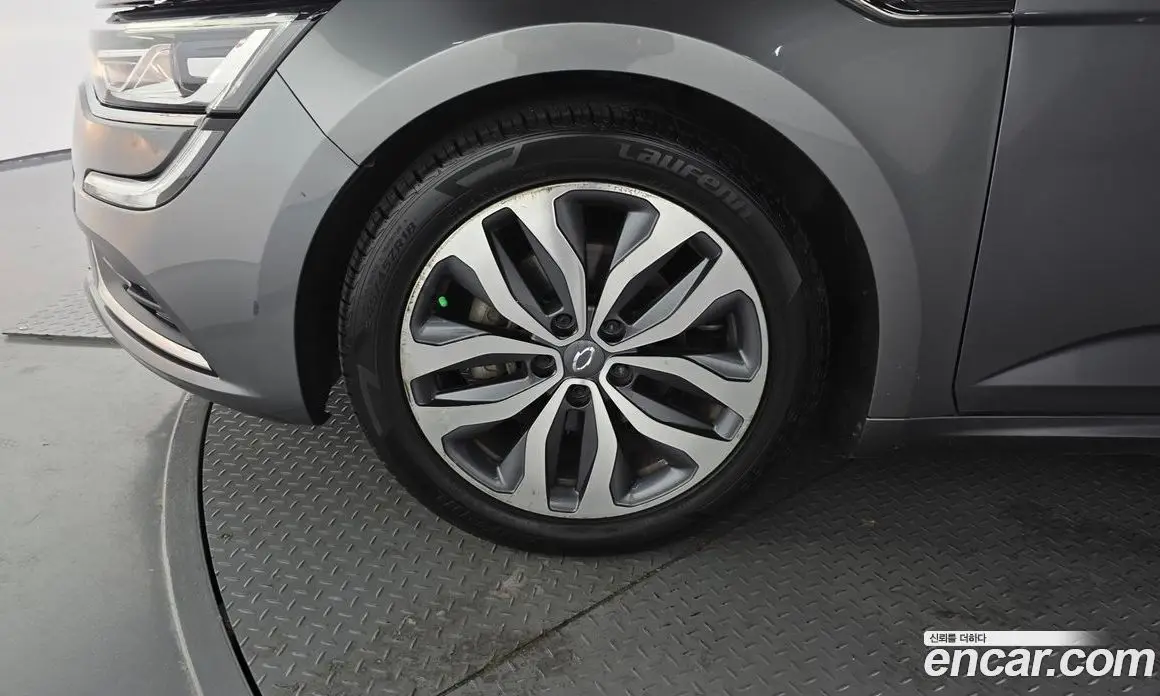 Renault (Samsung) SM6 2016 2.0 автомат (гидро), фото 5 Renault (Samsung) SM6 2016 2.0 автомат (гидро), фото 5