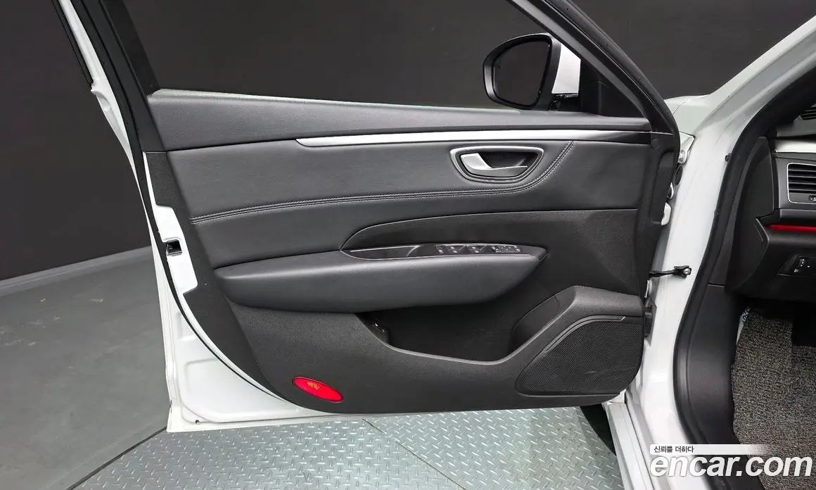 Renault (Samsung) SM6 2023 2.0 автомат (гидро), фото 14 Renault (Samsung) SM6 2023 2.0 автомат (гидро), фото 14
