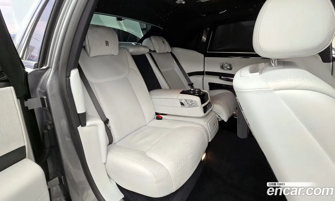 Rolls-Royce Ghost 2019 6.6 автомат (гидро), фото 11 Rolls-Royce Ghost 2019 6.6 автомат (гидро), фото 11