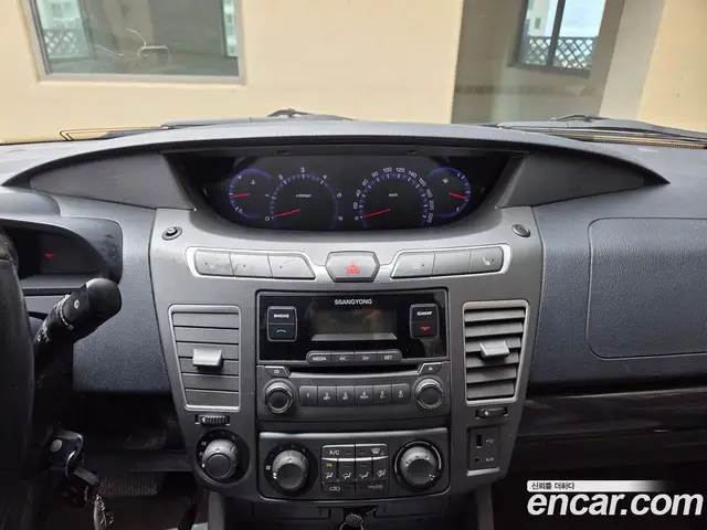 SsangYong Korando 2013 2.0 автомат (гидро), миниатюра 12