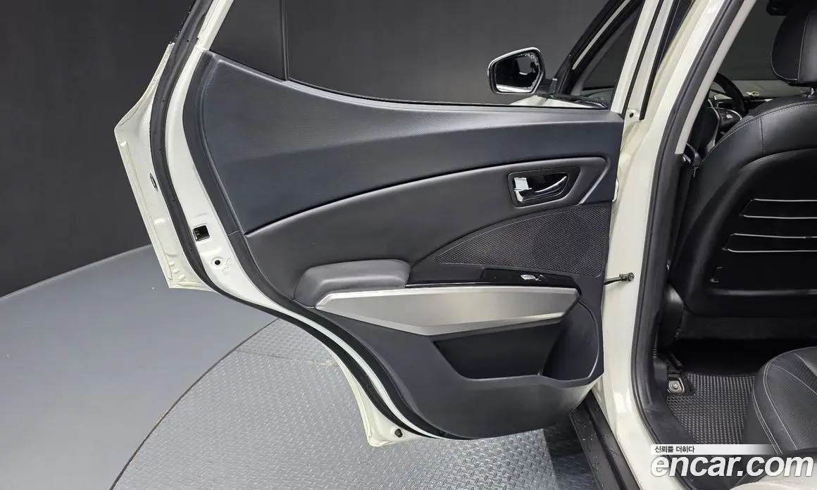 SsangYong TIBOLI 2016 1.6 автомат (гидро), фото 15