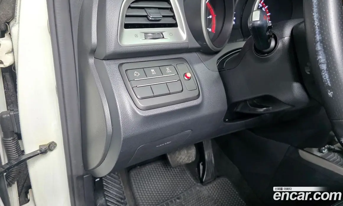 SsangYong TIBOLI 2016 1.6 автомат (гидро), фото 23