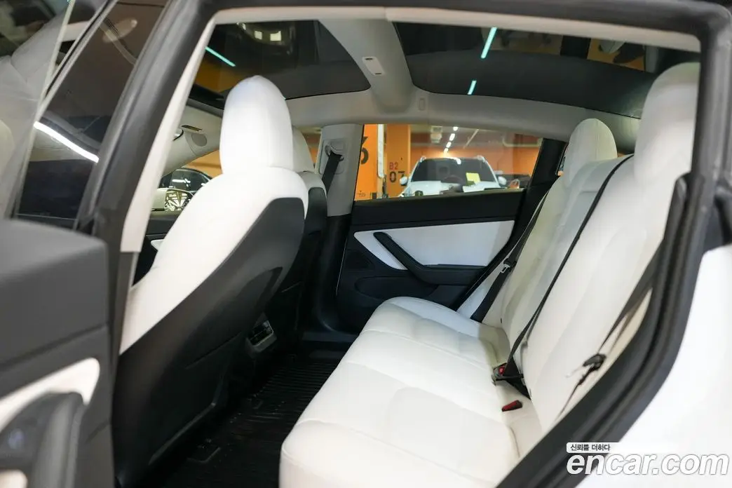 Tesla Model 3 2021 0.2 автомат (гидро), фото 8 Tesla Model 3 2021 0.2 автомат (гидро), фото 8