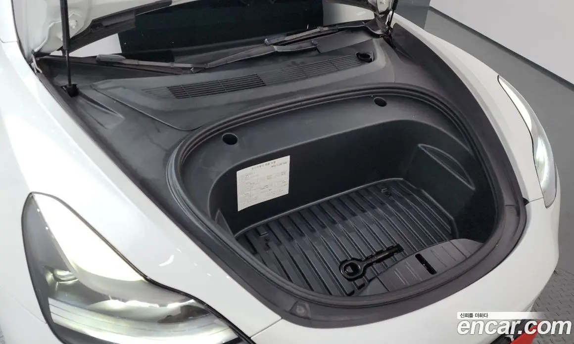 Tesla Model 3 2022 0.2 автомат (гидро), фото 6 Tesla Model 3 2022 0.2 автомат (гидро), фото 6