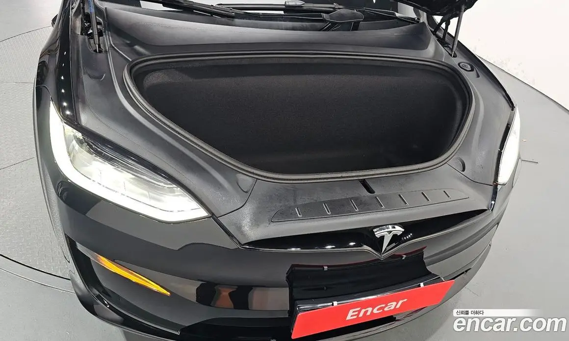 Tesla Model X 2023 0.3 автомат (гидро), фото 6 Tesla Model X 2023 0.3 автомат (гидро), фото 6