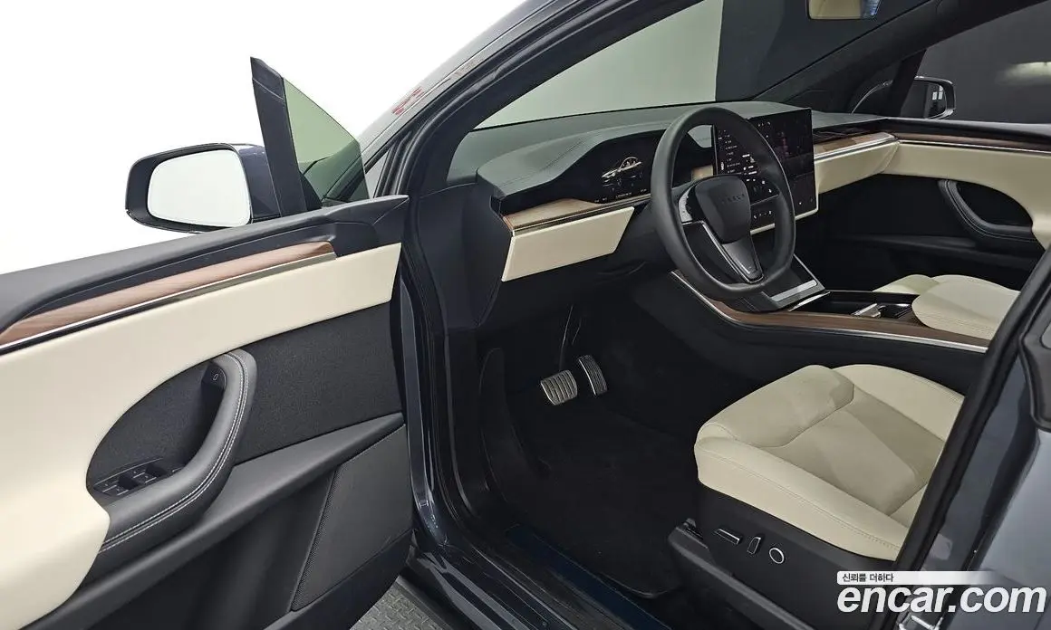 Tesla Model X 2023 0.3 автомат (гидро), фото 17 Tesla Model X 2023 0.3 автомат (гидро), фото 17