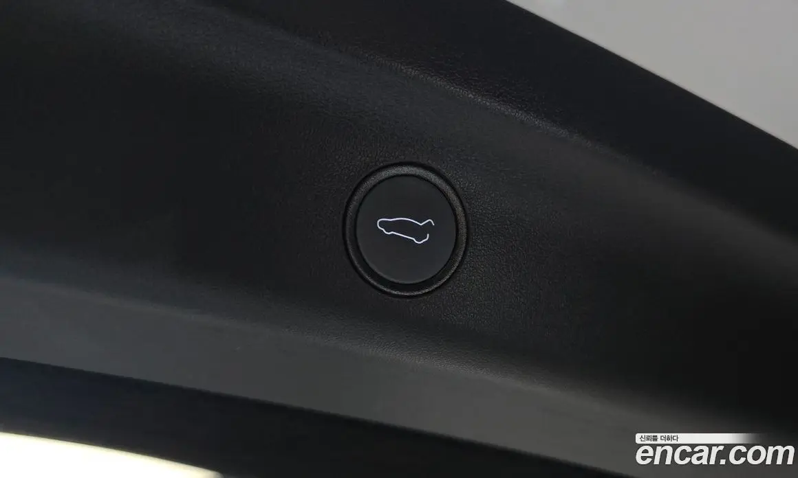 Tesla Model Y 2023 0.2 автомат (гидро), фото 26