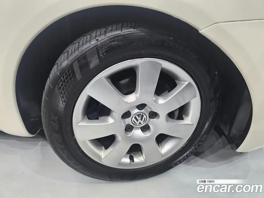 Volkswagen Beatle 2003 2.0 автомат (гидро), фото 13 Volkswagen Beatle 2003 2.0 автомат (гидро), фото 13