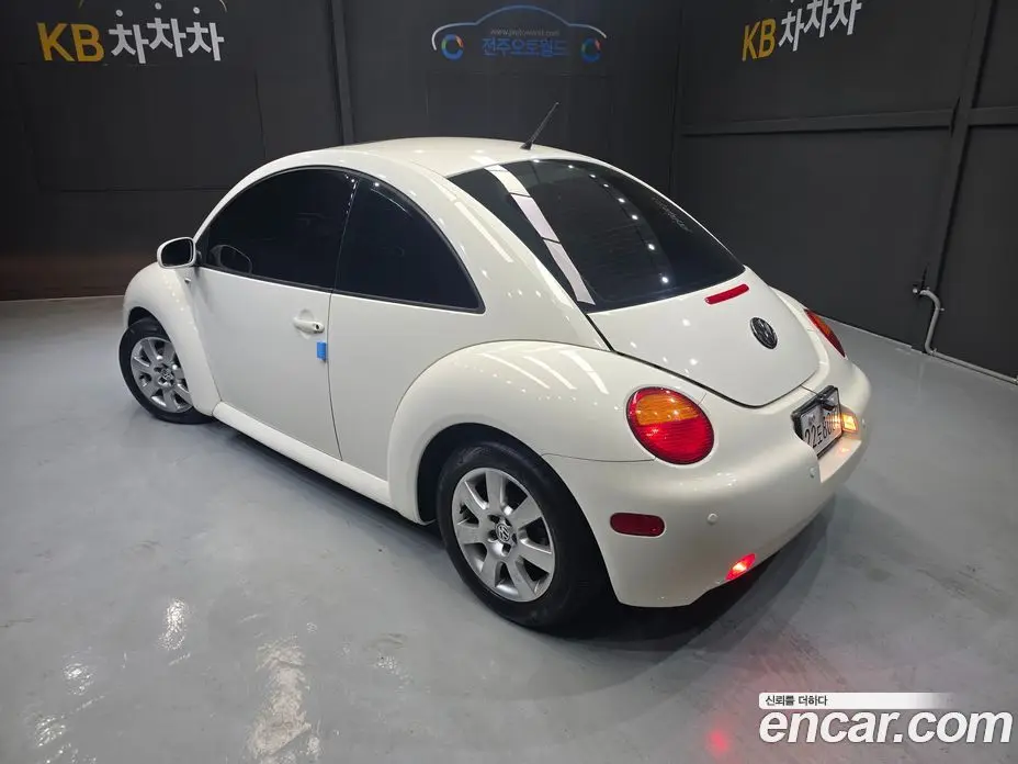 Volkswagen Beatle 2003 2.0 автомат (гидро), фото 4 Volkswagen Beatle 2003 2.0 автомат (гидро), фото 4