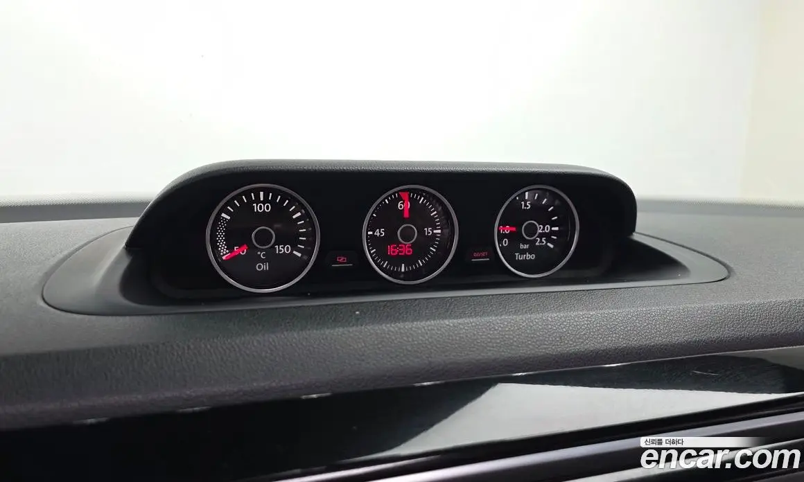 Volkswagen Beatle 2014 2.0 автомат (гидро), фото 18 Volkswagen Beatle 2014 2.0 автомат (гидро), фото 18