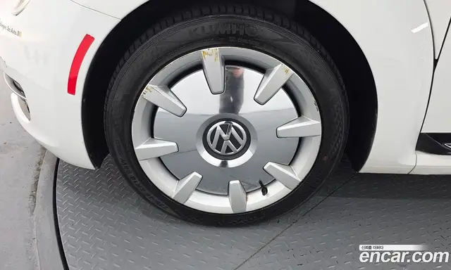 Volkswagen Beatle 2014 2.0 автомат (гидро), миниатюра 5 Volkswagen Beatle 2014 2.0 автомат (гидро), миниатюра 5