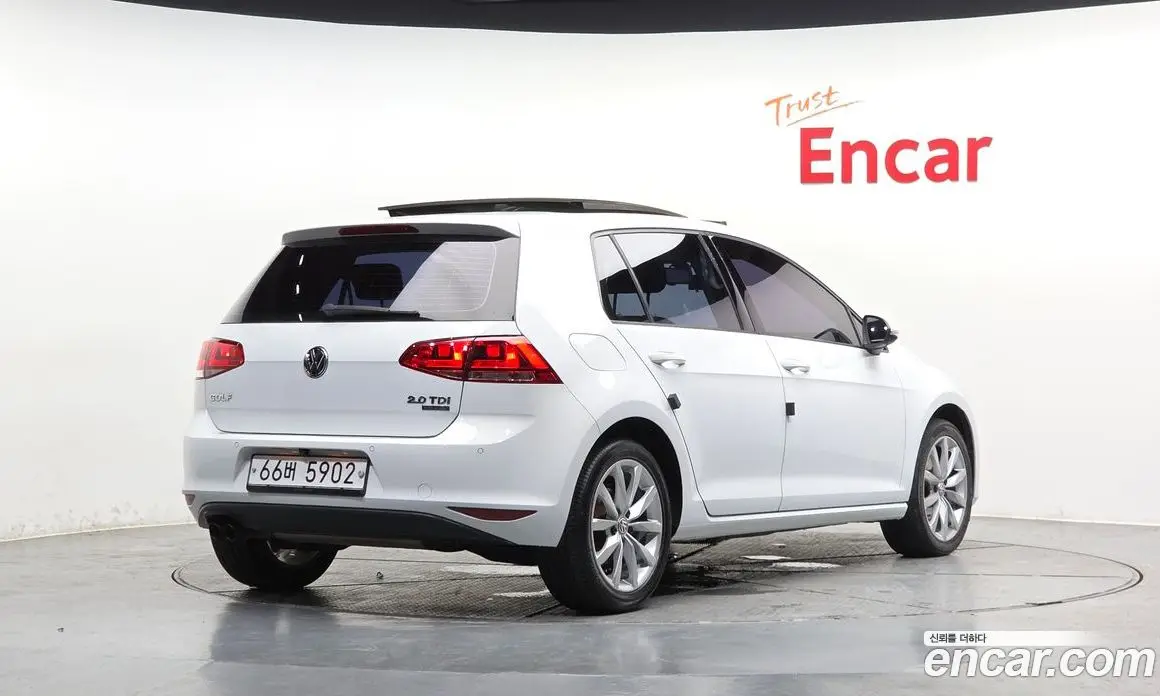 Volkswagen Golf 2014 2.0 автомат (гидро), фото 2 Volkswagen Golf 2014 2.0 автомат (гидро), фото 2