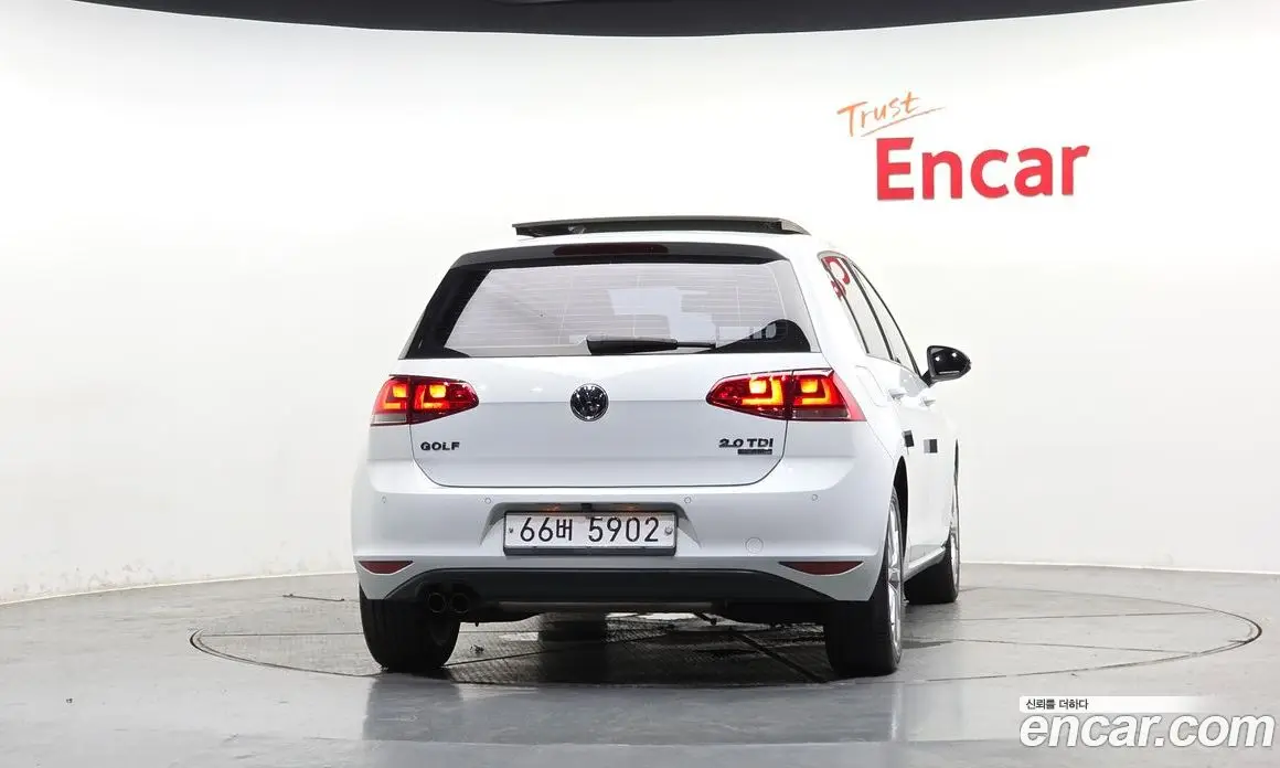 Volkswagen Golf 2014 2.0 автомат (гидро), фото 4 Volkswagen Golf 2014 2.0 автомат (гидро), фото 4