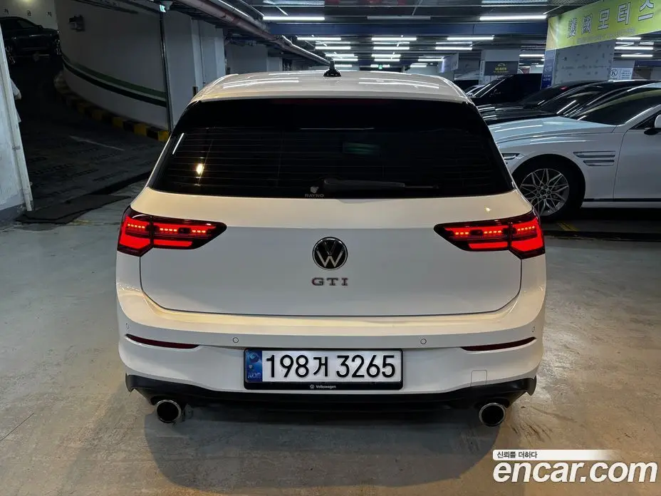 Volkswagen Golf 2024 2.0 автомат (гидро), фото 4 Volkswagen Golf 2024 2.0 автомат (гидро), фото 4