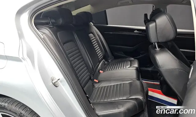 Volkswagen Passat 2018 2.0 автомат (гидро), миниатюра 11 Volkswagen Passat 2018 2.0 автомат (гидро), миниатюра 11