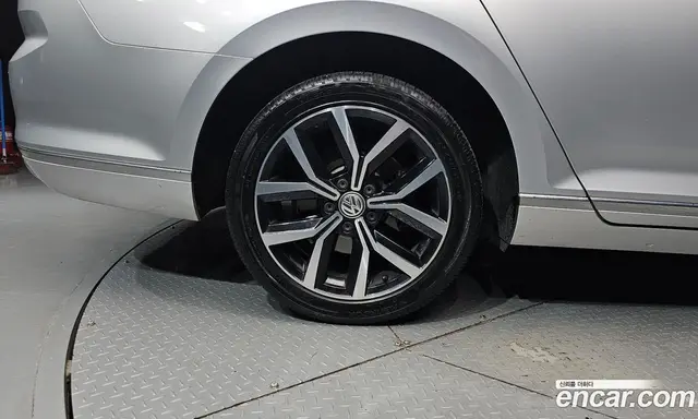 Volkswagen Passat 2018 2.0 автомат (гидро), миниатюра 5 Volkswagen Passat 2018 2.0 автомат (гидро), миниатюра 5