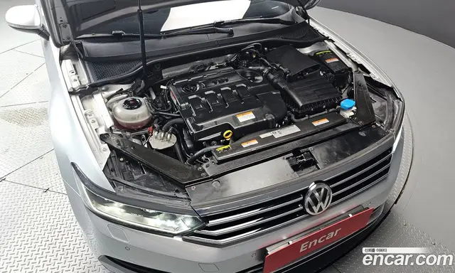 Volkswagen Passat 2018 2.0 автомат (гидро), миниатюра 6 Volkswagen Passat 2018 2.0 автомат (гидро), миниатюра 6