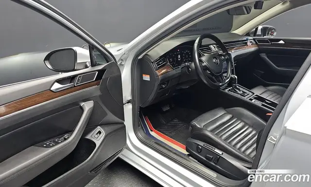 Volkswagen Passat 2018 2.0 автомат (гидро), миниатюра 10 Volkswagen Passat 2018 2.0 автомат (гидро), миниатюра 10