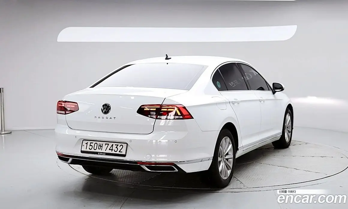 Volkswagen Passat 2021 2.0 автомат (гидро), фото 3 Volkswagen Passat 2021 2.0 автомат (гидро), фото 3