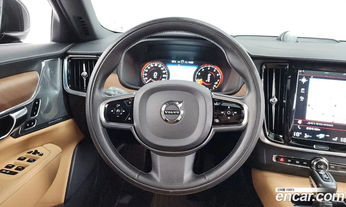 Volvo S90 2018 2.0 автомат (гидро), фото 14 Volvo S90 2018 2.0 автомат (гидро), фото 14