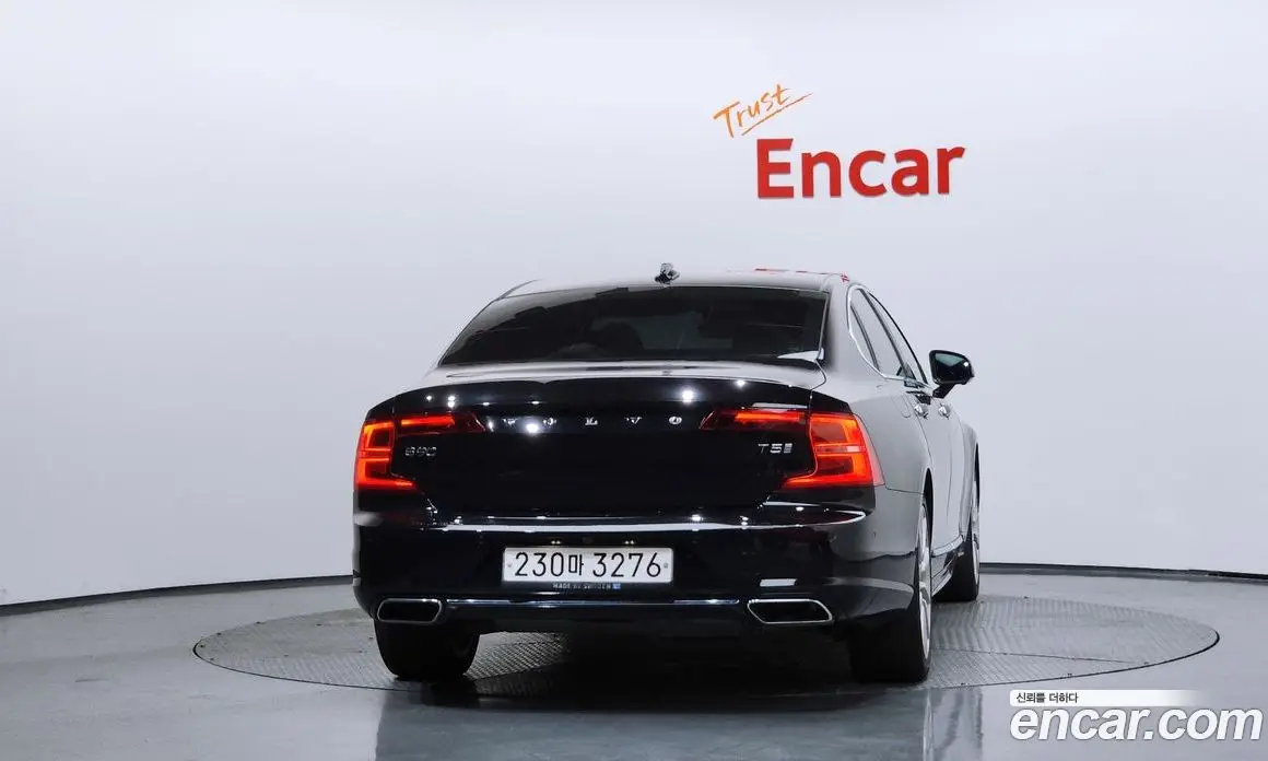 Volvo S90 2018 2.0 автомат (гидро), фото 4 Volvo S90 2018 2.0 автомат (гидро), фото 4