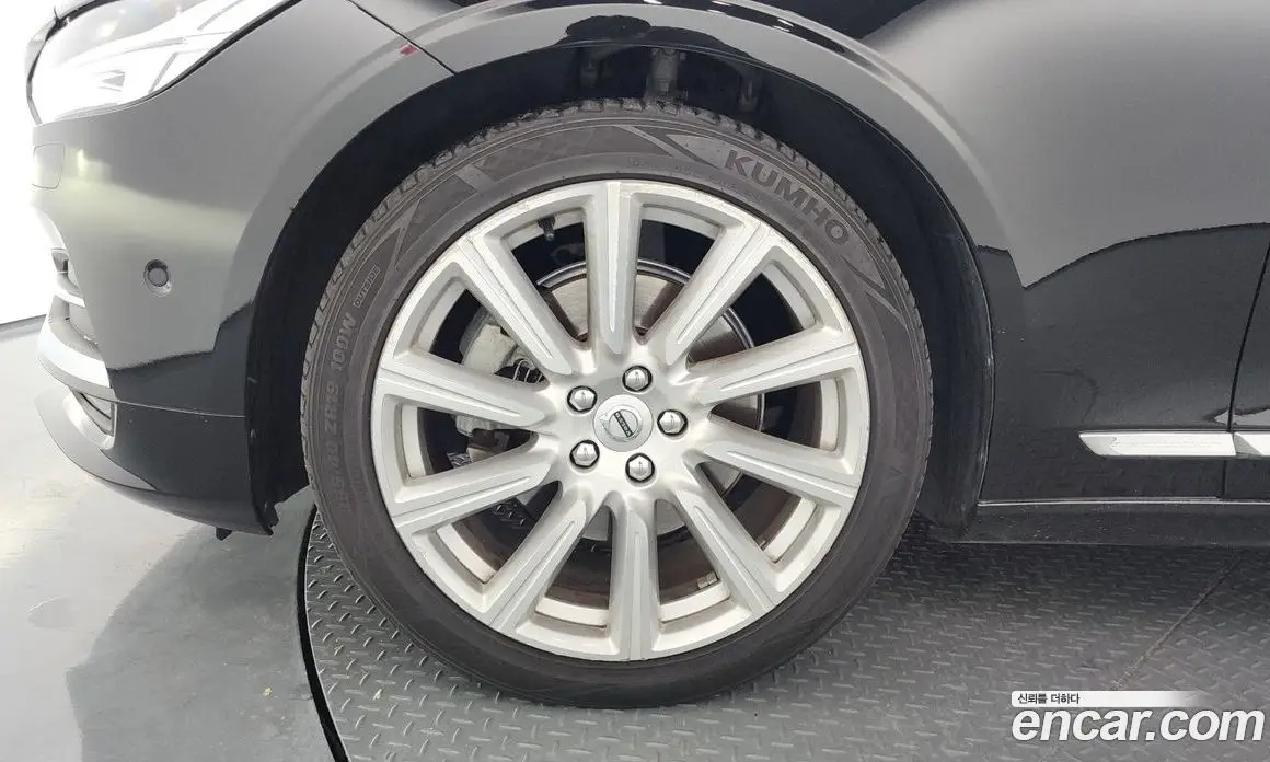 Volvo S90 2018 2.0 автомат (гидро), фото 5 Volvo S90 2018 2.0 автомат (гидро), фото 5