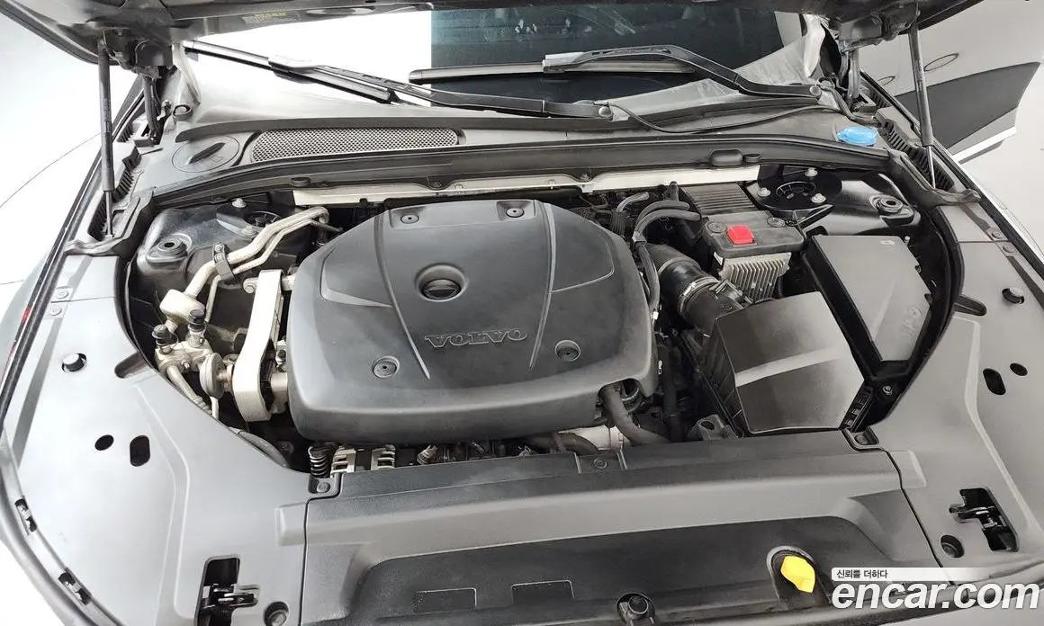 Volvo S90 2018 2.0 автомат (гидро), фото 6 Volvo S90 2018 2.0 автомат (гидро), фото 6