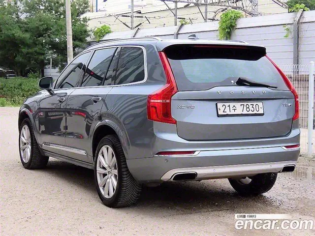 Volvo XC90 2018 2.0 автомат (гидро), миниатюра 3
