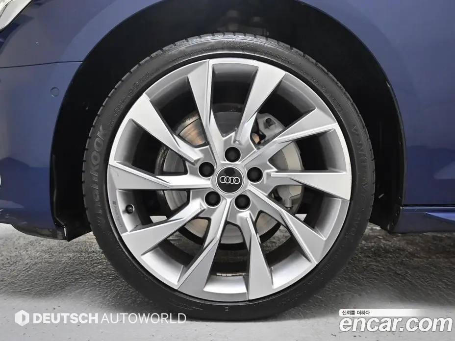 Audi A4 2023 2.0 автомат (гидро), фото 5 Audi A4 2023 2.0 автомат (гидро), фото 5