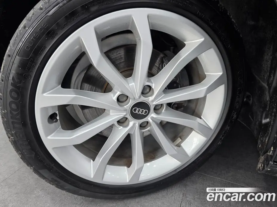 Audi A4 2023 2.0 автомат (гидро), фото 17 Audi A4 2023 2.0 автомат (гидро), фото 17