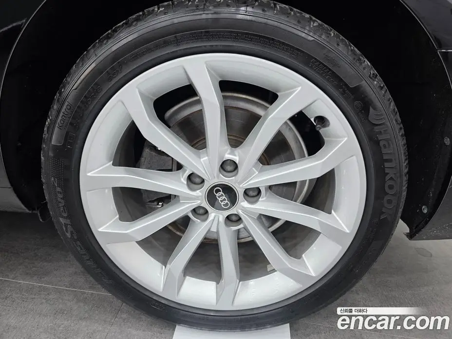 Audi A4 2023 2.0 автомат (гидро), фото 5 Audi A4 2023 2.0 автомат (гидро), фото 5
