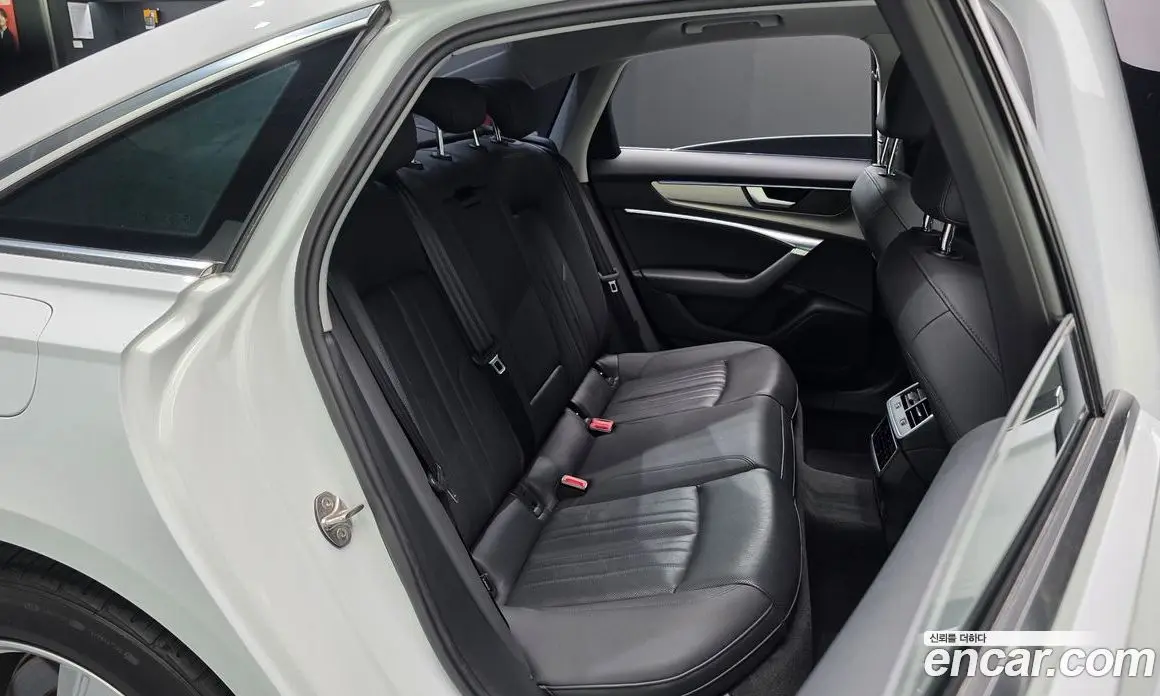 Audi A6 2021 2.0 автомат (гидро), фото 17 Audi A6 2021 2.0 автомат (гидро), фото 17