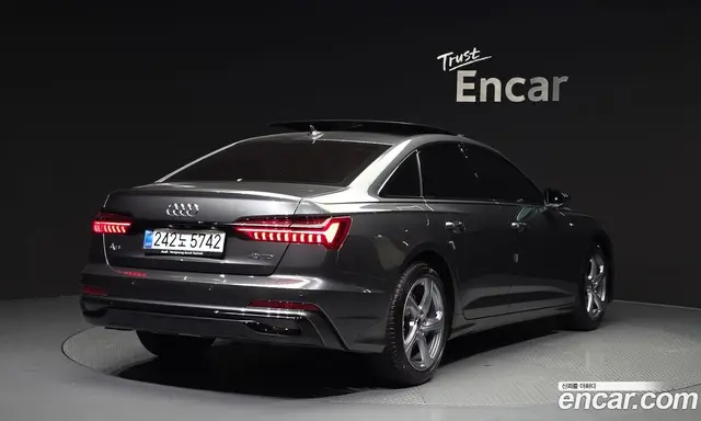 Audi A6 2025 2.0 автомат (гидро), миниатюра 2