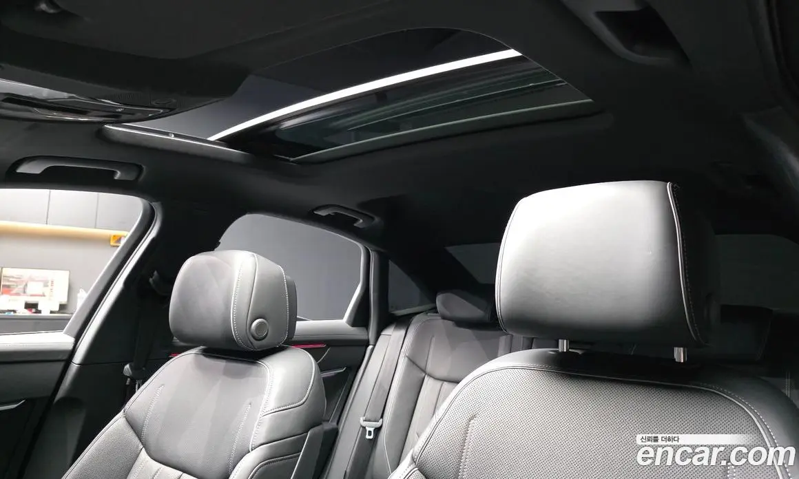 Audi A6 2025 2.0 автомат (гидро), фото 25