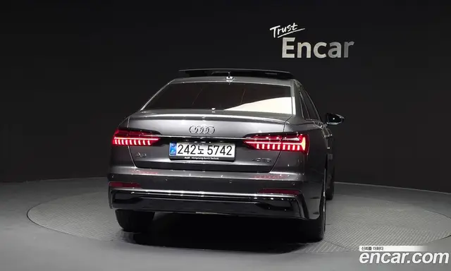 Audi A6 2025 2.0 автомат (гидро), миниатюра 4