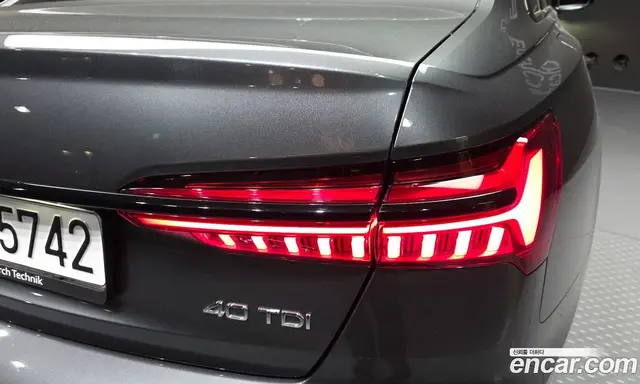 Audi A6 2025 2.0 автомат (гидро), миниатюра 9
