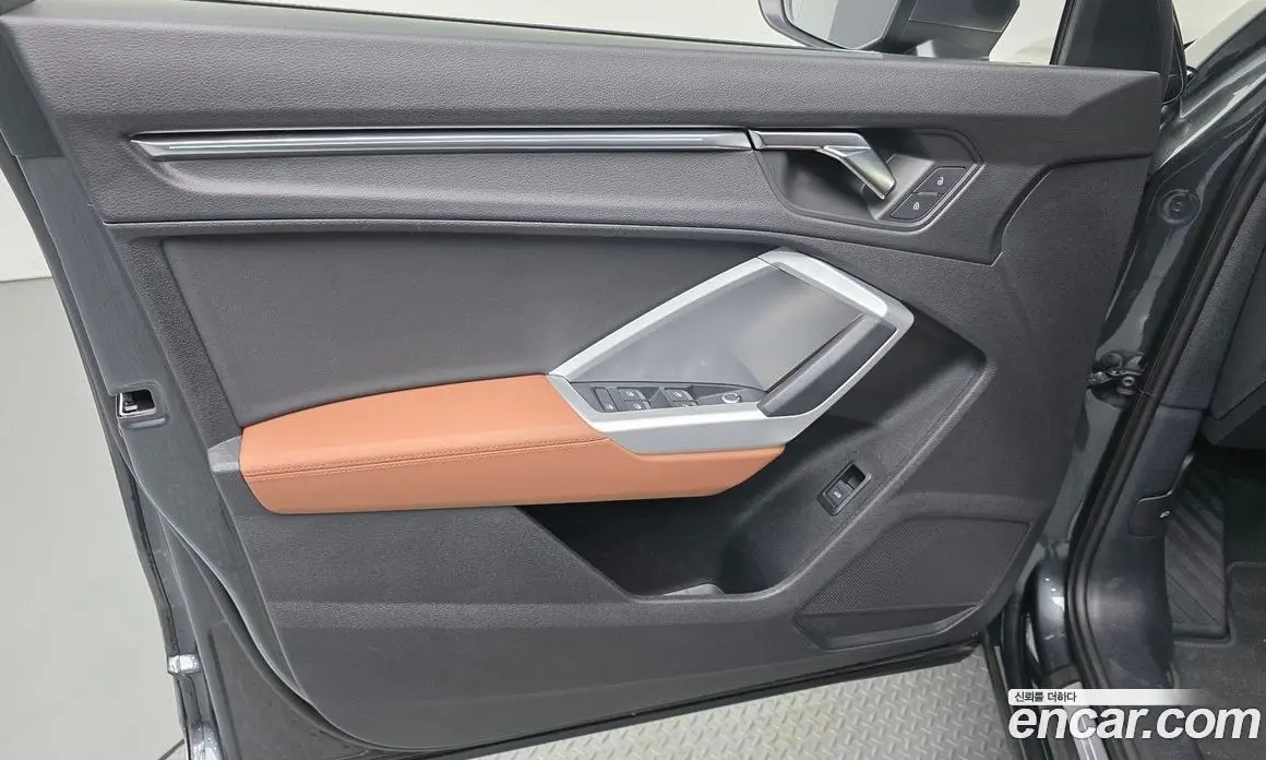 Audi Q3 2022 2.0 автомат (гидро), фото 14