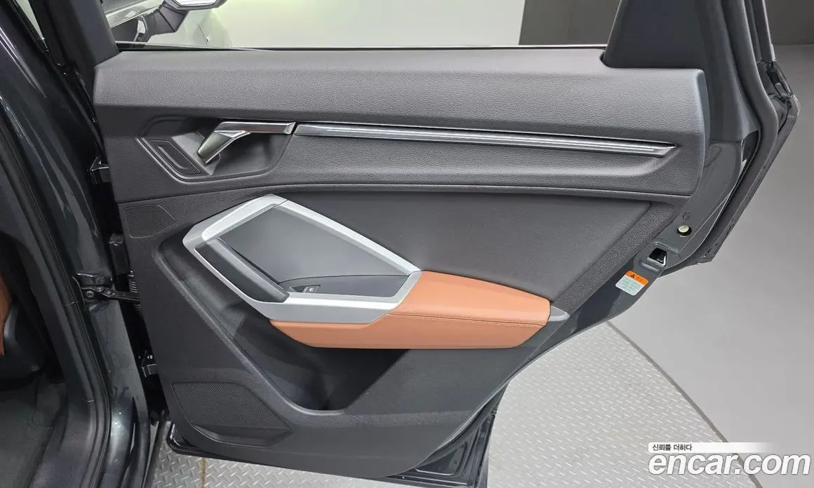 Audi Q3 2022 2.0 автомат (гидро), фото 15