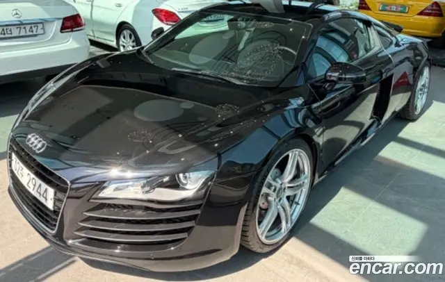 Audi R8, 2008, 90 000 км Audi R8, 2008, 90 000 км
