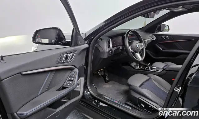 BMW 1 серия 2023 2.0 автомат (гидро), миниатюра 11 BMW 1 серия 2023 2.0 автомат (гидро), миниатюра 11