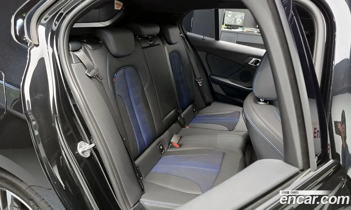 BMW 1 серия 2023 2.0 автомат (гидро), фото 12 BMW 1 серия 2023 2.0 автомат (гидро), фото 12