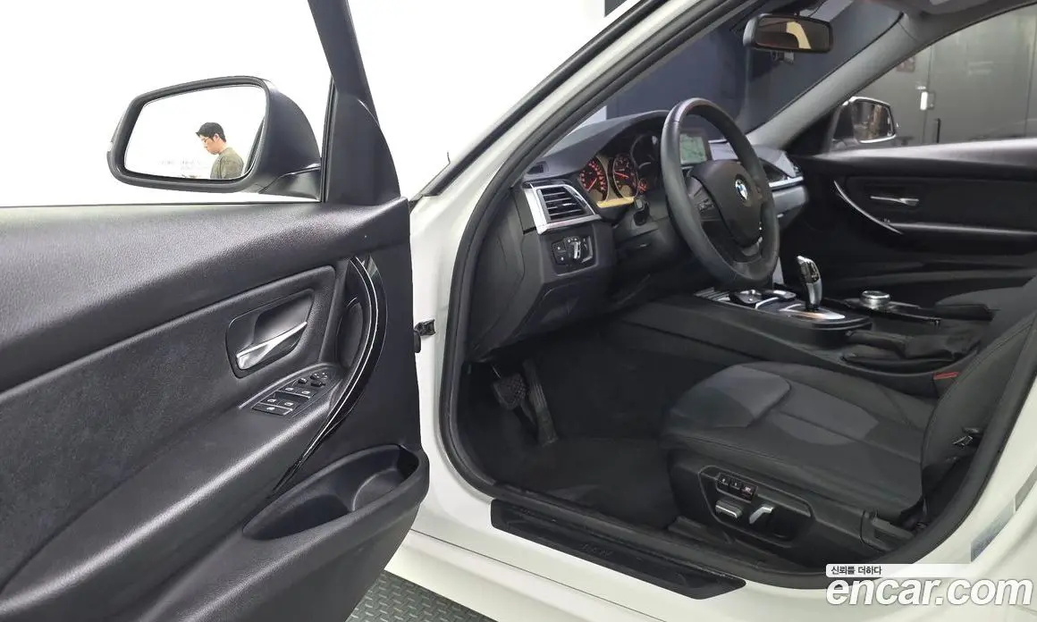 BMW 3 серия 2017 2.0 автомат (гидро), фото 27 BMW 3 серия 2017 2.0 автомат (гидро), фото 27