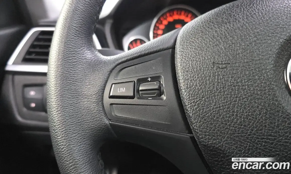 BMW 3 серия 2017 2.0 автомат (гидро), фото 32 BMW 3 серия 2017 2.0 автомат (гидро), фото 32
