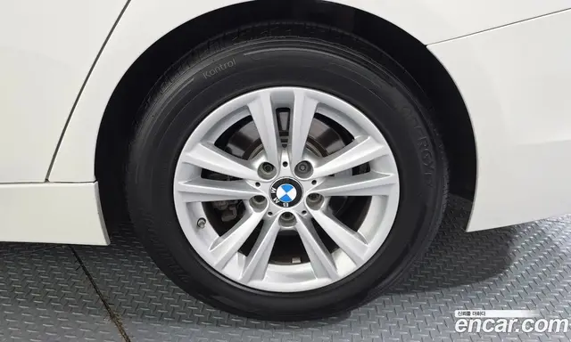 BMW 3 серия 2017 2.0 автомат (гидро), миниатюра 7 BMW 3 серия 2017 2.0 автомат (гидро), миниатюра 7