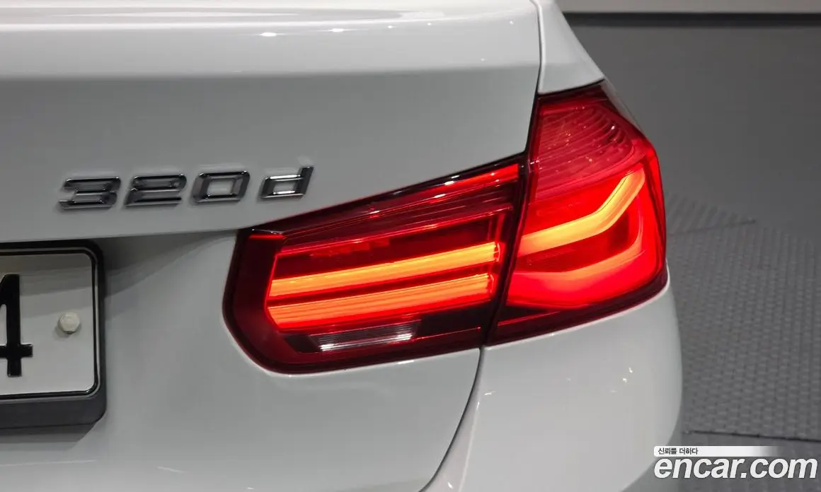 BMW 3 серия 2017 2.0 автомат (гидро), фото 9 BMW 3 серия 2017 2.0 автомат (гидро), фото 9